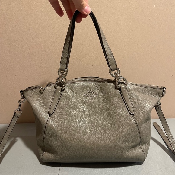 Coach purse - Picture 1 of 3